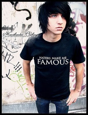 hot emo guys with blue eyes and black. howevr looked hot emo guy