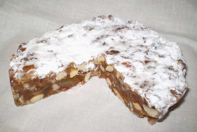 The Italian Panforte or fruitcake is more dense than the Panettone but looks just as scrumptious nonetheless. Photo: WikiMedia.org.