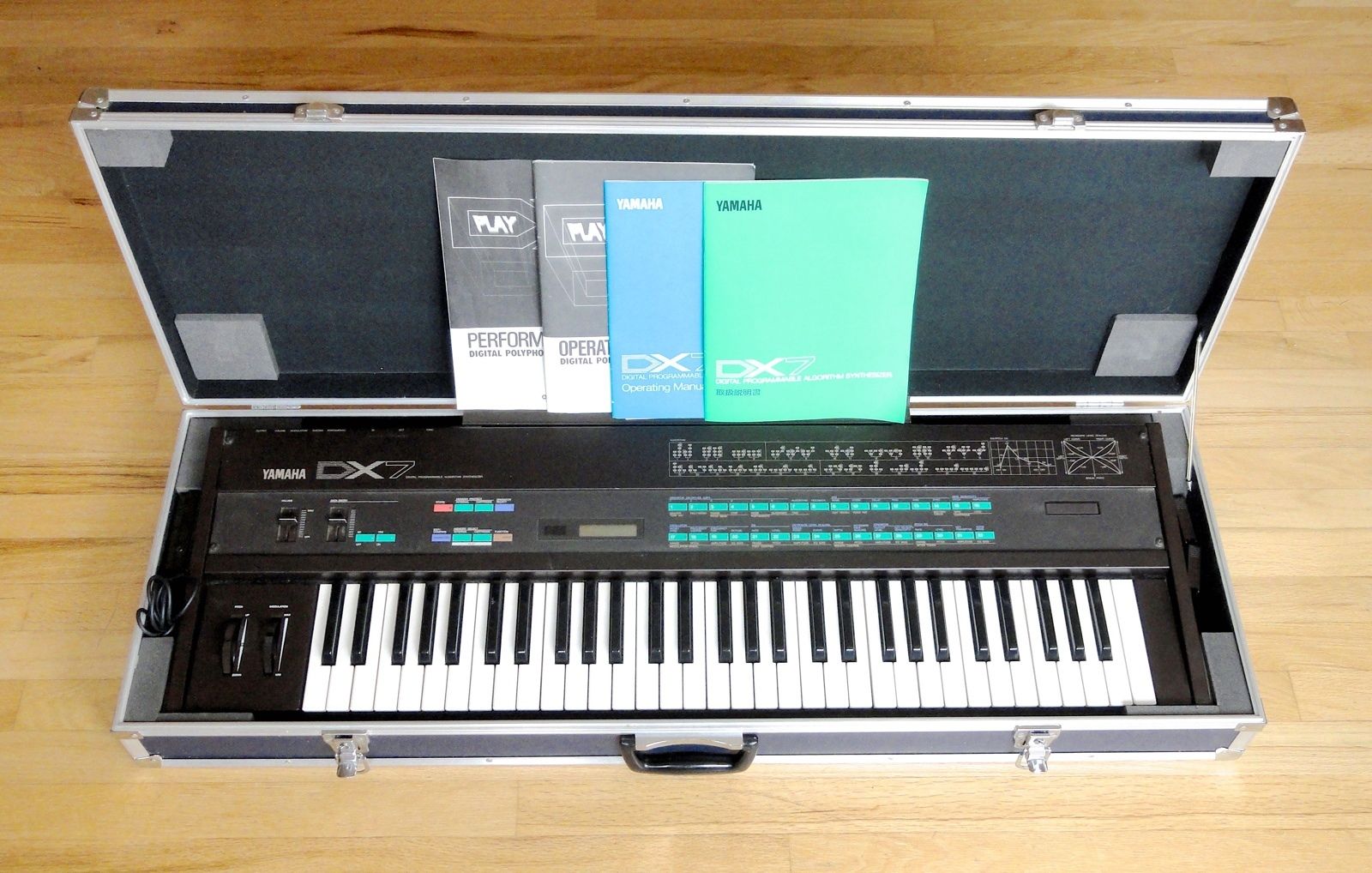 Matrixsynth 1980 S Yamaha Dx7 Digital Fm Vintage Synthesizer With Original Case Carts Manuals
