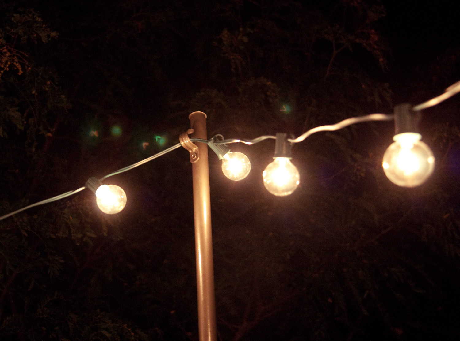 Bright July: {DIY}: Outdoor String Lights
