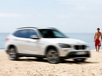 bmw x1 white. On photo BMW X1 of white
