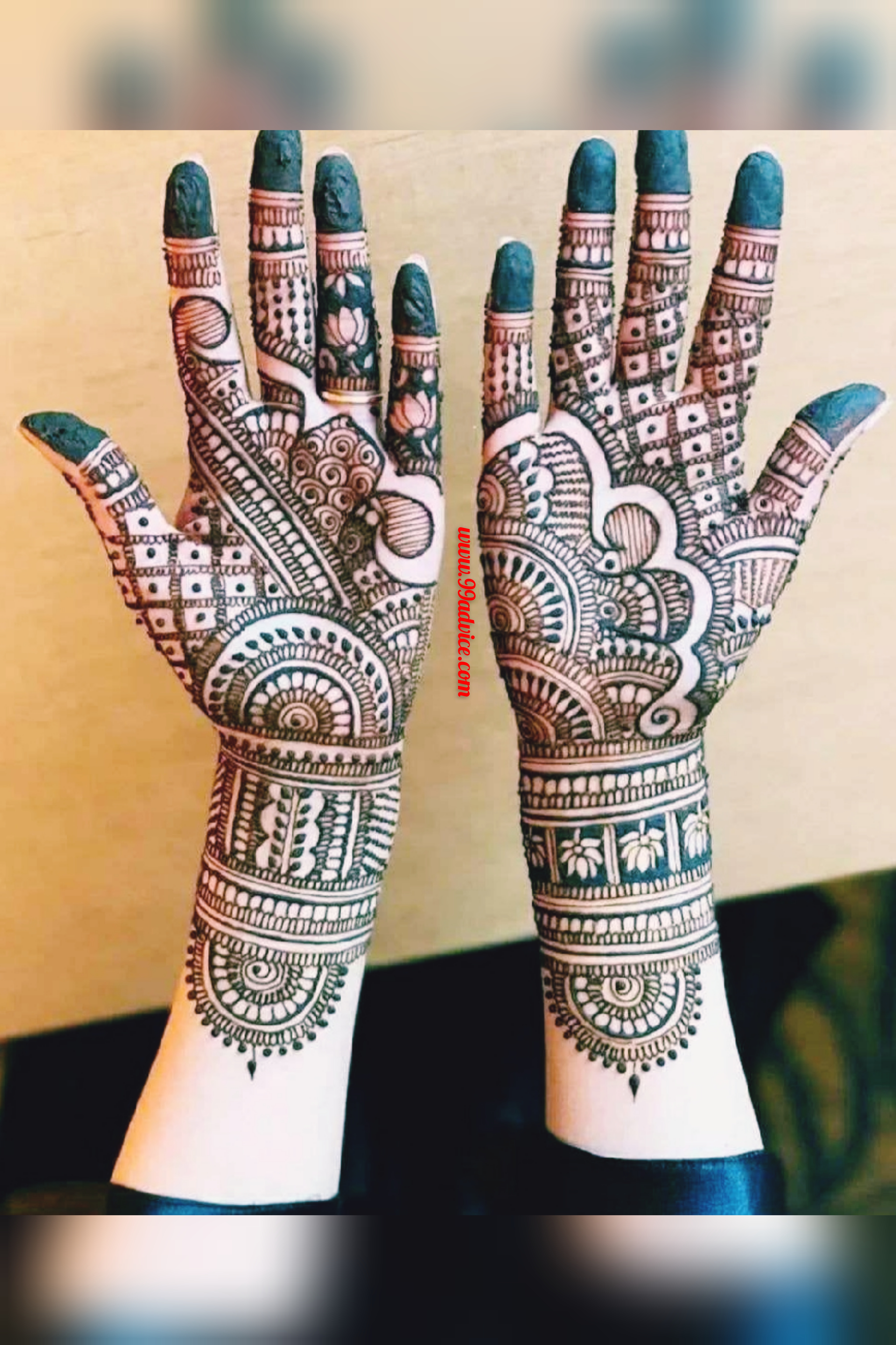 Beautiful & Latest Mehndi Design: हरियाली तीज पर बढ़ाएं अपने हाथों की खूबसूरती, जरूर करे ट्राई ये लेटेस्ट मेहंदी डिजाइन