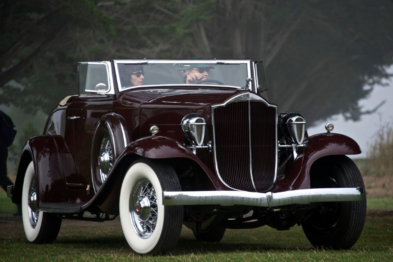 1932 Packard Model 900 this grill was a one year only design 