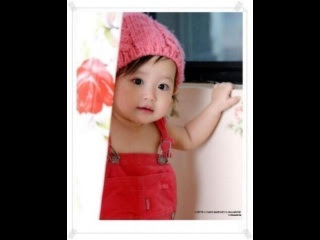 Cute-Baby-2012-Wallpaper