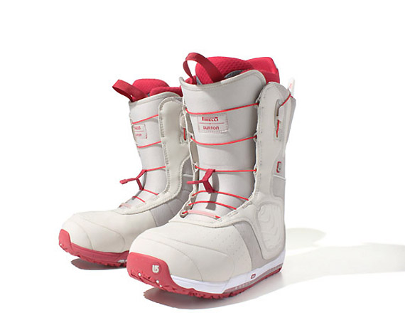 PIRELLI X BURTON ION SNOW BOOTS PIRELLI formulated a special rubber compound and tread patterns for the outsole of the PIRELLI X BURTON ION SNOW BOOTS, based on rubber used on their snow tires. As a result, PIRELLI X BURTON ION SNOW BOOTS is extremely grippy in snow and icy conditions,