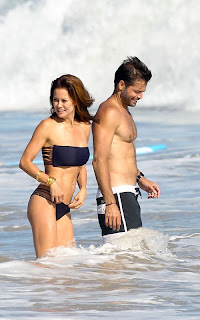 Brooke Burke, her husband, David Charvet, Malibu Beach, Malibu Beach TRavel, Malibu cheap travel tour, malibu hotel, malibu vip beach, Malibu vip tour, Malibu hot vacation