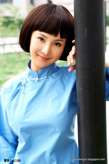 Gan Lulu (干露露) Gan Lulu (干露露)