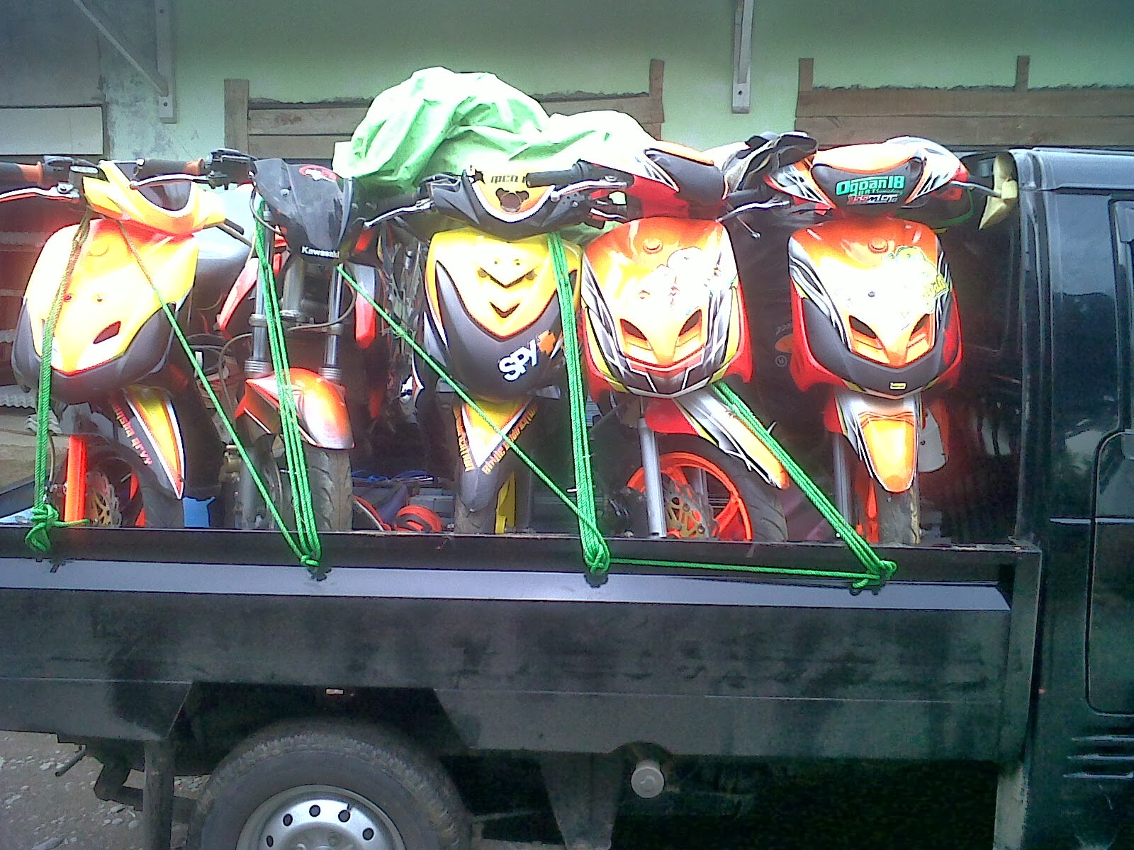 Kumpulan Foto Modifikasi Motor Beat Road Race Terlengkap Gubuk