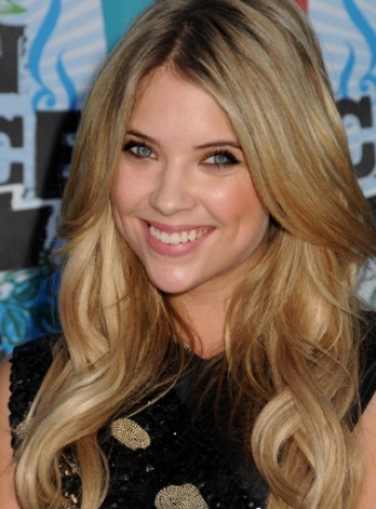 Top 10 Hairstyles Ashley Benson