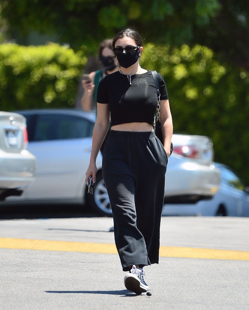 Charli XCX Clicked While Shopping in Los Angeles 30 Jul -2020