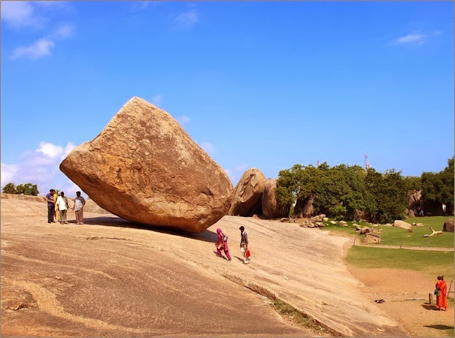 bola de mantequilla Mahabalipuram roca enorme en equilibrio