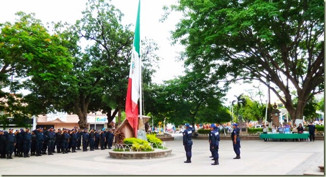 HONORES A LA BANDERA