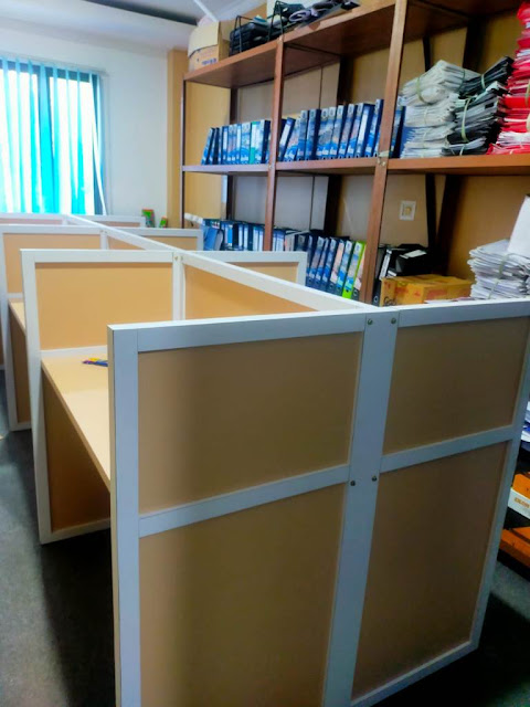 Meja Cubicle Workstation  30 Staff + Furniture Semarang
