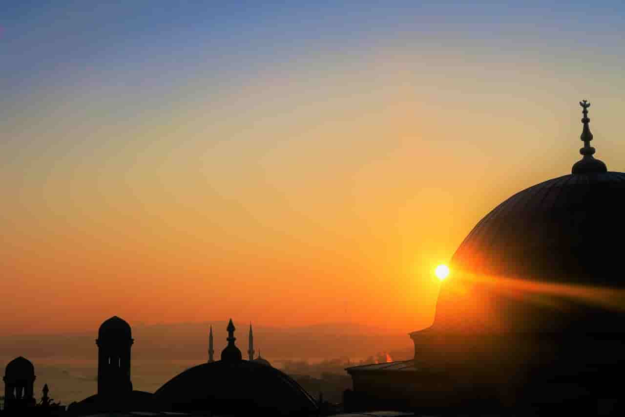 Al-Quran Surat Maryam Ayat 1-11: Teks Arab, Artinya dan Tafsir Tentang Doa Nabi Zakaria
