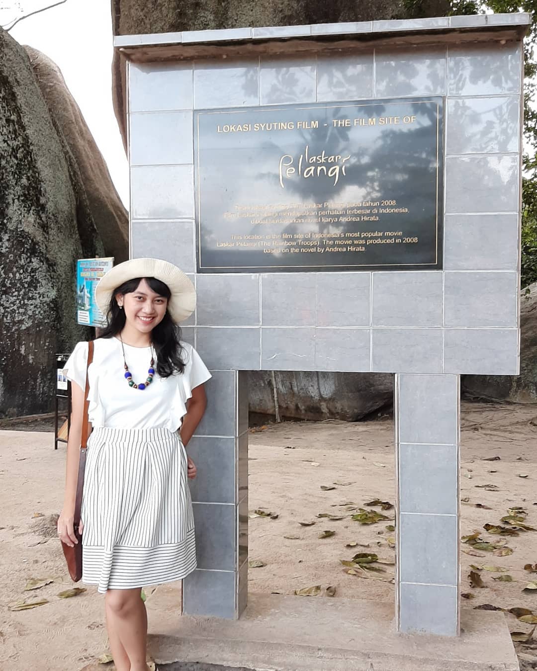 Pantai Tanjung Tinggi Bangka Belitung