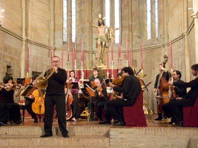 Jorge Rentería tocando con la OBS y Kuijken el Concierto para trompa en re mayor de Haydn (© Carlos Tarín)