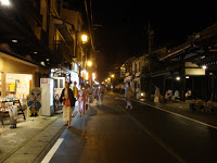 le strade di Kinosaki illuminate