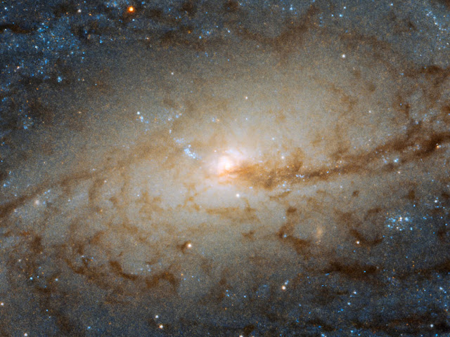 ngc-3887-galaksi-yang-memecahkan-misteri-lengan-lengan-spiral-berliku-informasi-astronomi