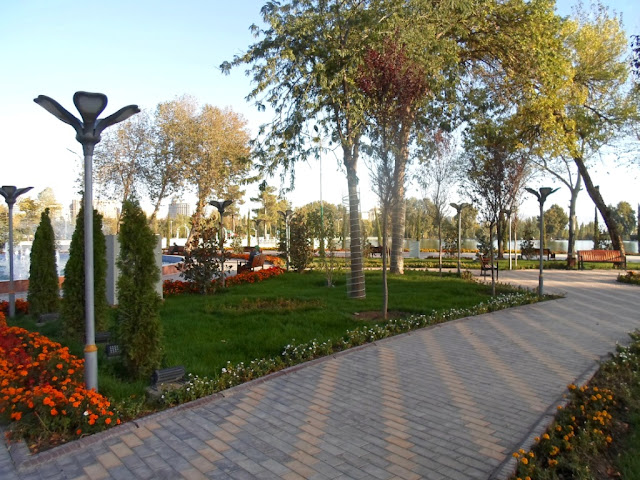 Парк Джавонон, Комсомольское озеро, город Душанбе, Таджикистан