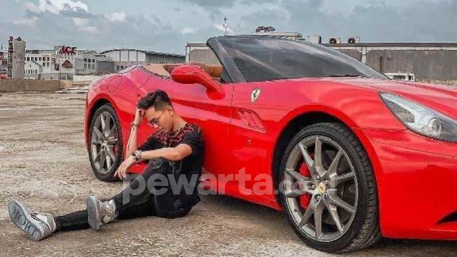 Polisi Kebut Kasus Indra Kenz, Mobil Ferrari Rp 3,5 M Turut Diangkut ke Jakarta