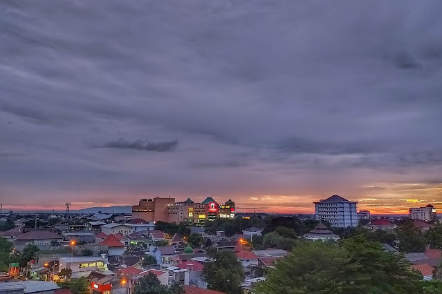 Sunset dari Solo Mall Paragon