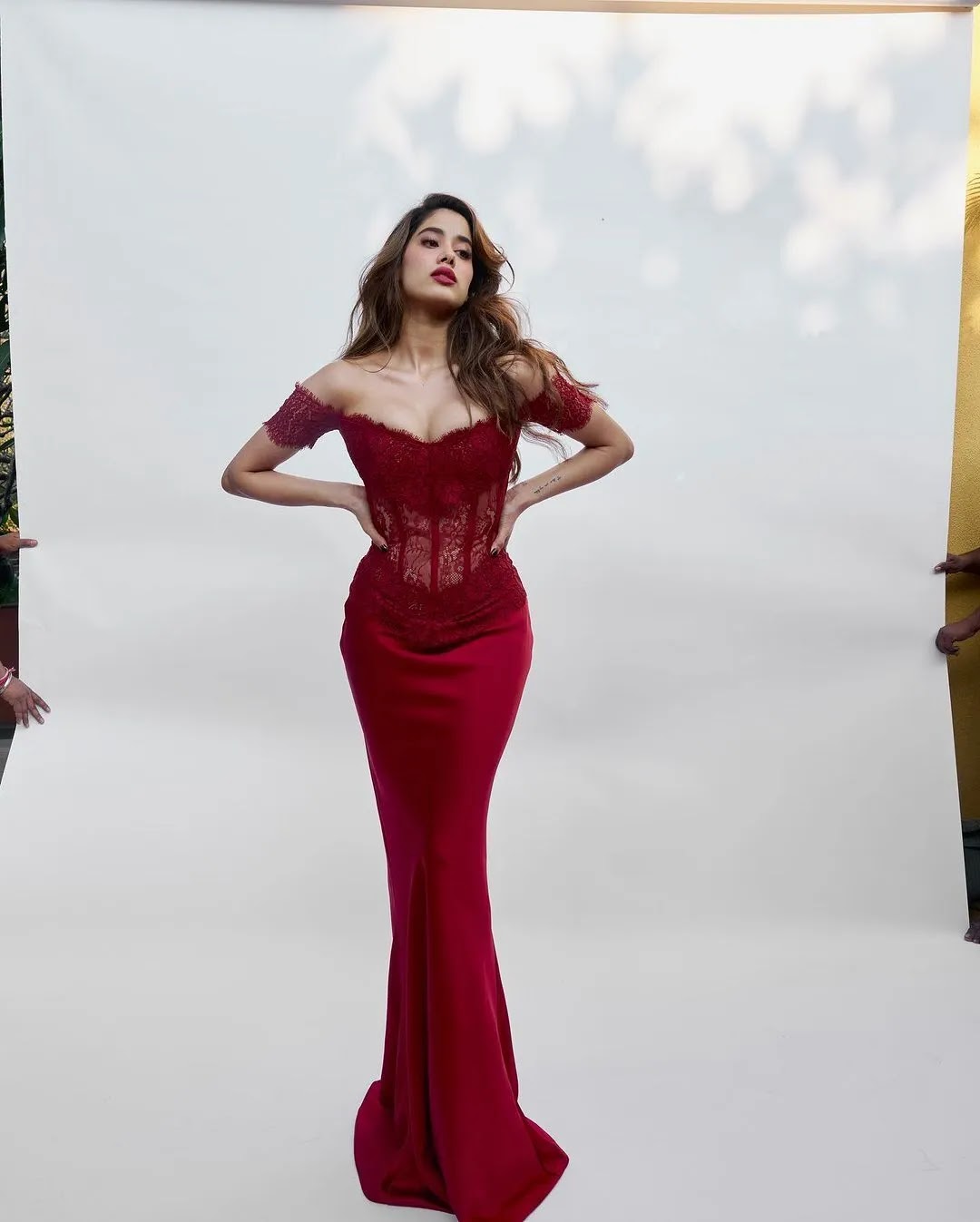 Janhvi Kapoor In Hot Red dress photoshoot