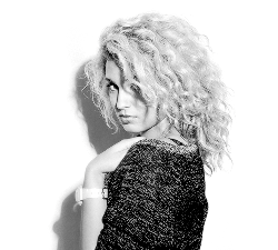 Tori Kelly