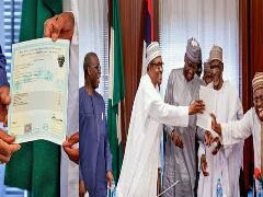 Buhari paid N20,000 for New
Certificate (read more)