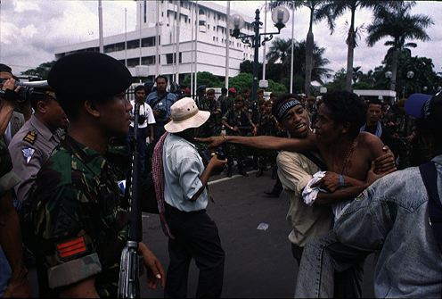 Contoh Pelanggaran Ham Di Aceh - Contoh 36