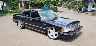 Mau jual Toyota Crown th 89 pakean sehari hari 