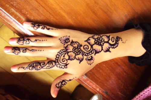  Gambar  Henna  Art Tangan  makedes com