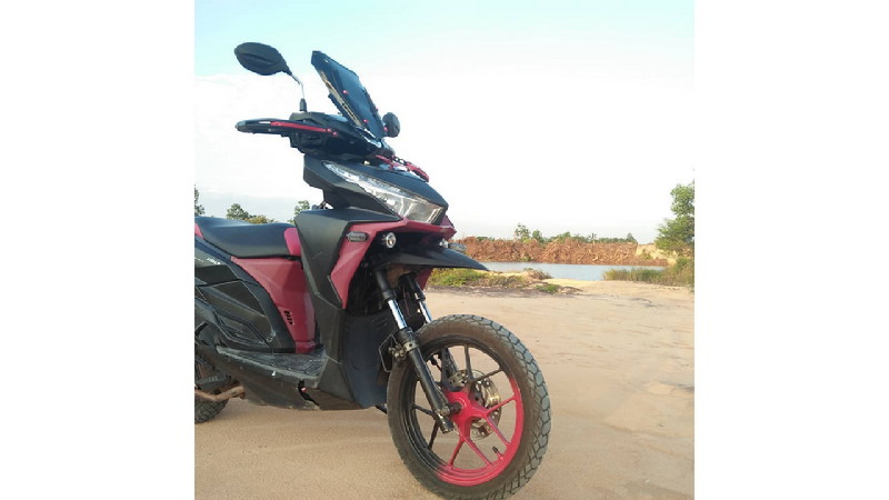 gambar foto modifikasi motor Vario 150 matic touring