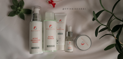 Review-Beautylogica-Clinic-Acne-Package