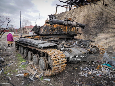 destroyed Ukrainian T-64 tank