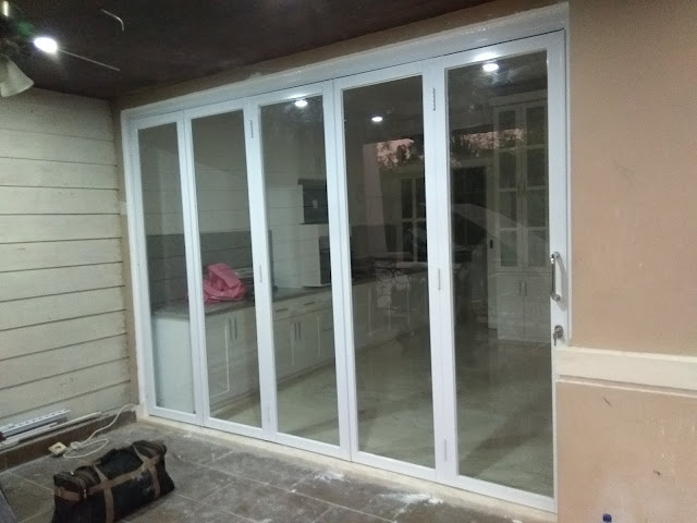  Pintu Lipat Aluminium Kusen AlumiKa Bekasi