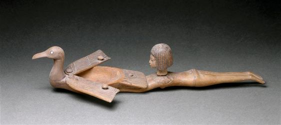 Little girl-style cosmetic spoon in duck, Ancient Egypt, 1400-1300. S.   Work at the French Museum.