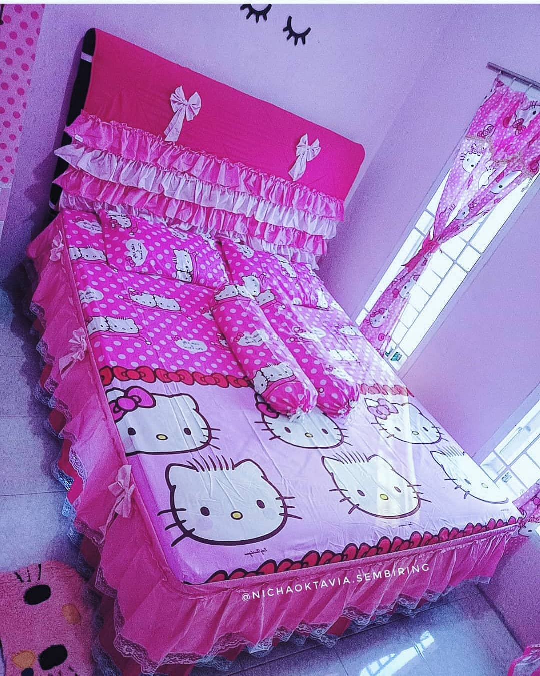 Inspirasi Desain Rumah Minimalis Konsep Hello Kitty yang 