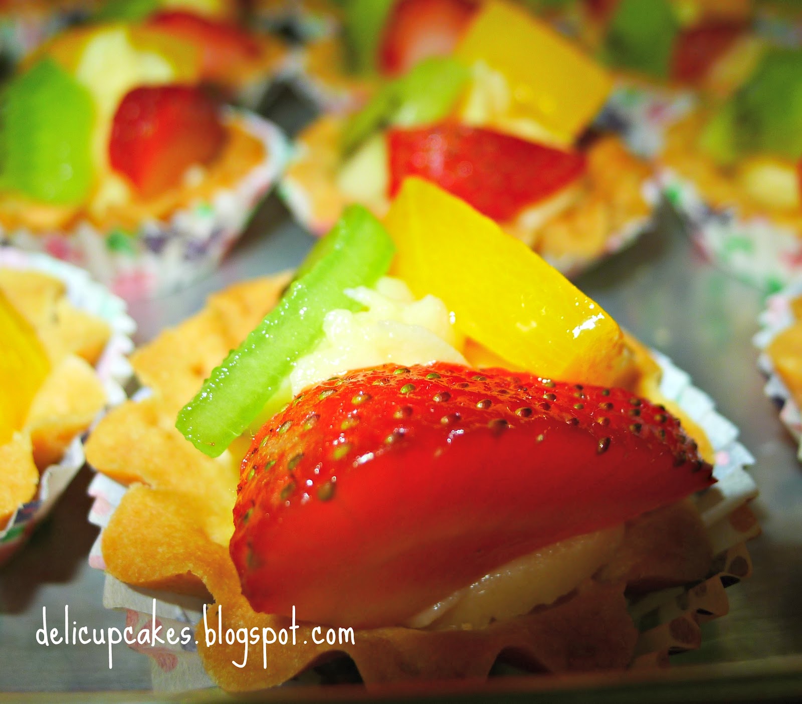 DELI CUPCAKES: Tart Buah