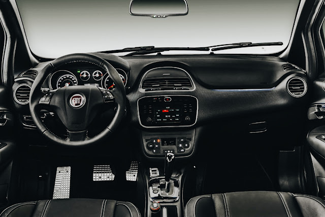 2017 FIAT TORO INTERIOR