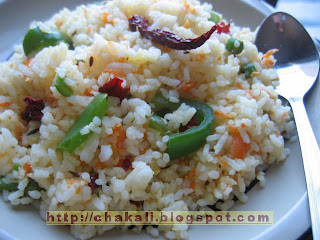 phodani bhaat recipe, phodni bhat recipe, fried rice, instant vegetable rice, leftover rice recipe, veggie rice, spicy rice recipe, marathi rice recipe, marathi fried rice, high carb white rice