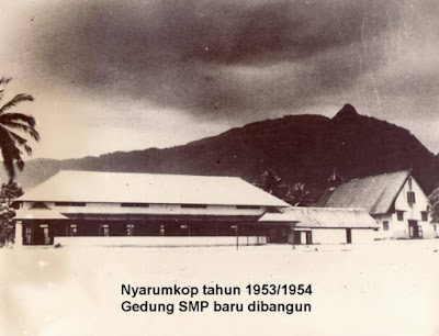 GEDUNG SMP TIMONONG NYARUMKOP SINGKAWANG BARU DIBANGUN