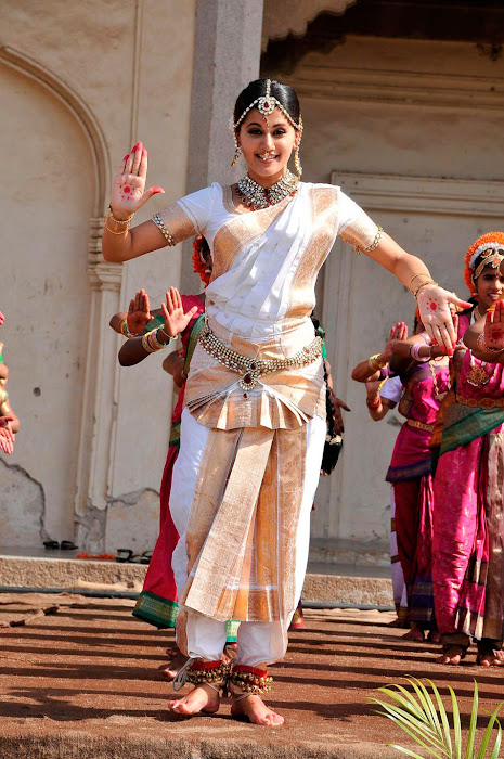 tapsee new from mogudu, tapsee unseen pics