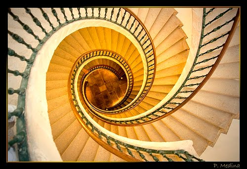 Triple Escalera de Caracol stairs photo