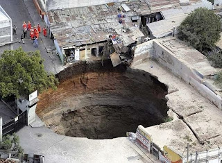 Sinkholes Guatemala on In Guatemala City Guatemala Are Still In Shock After A Giant Sinkhole
