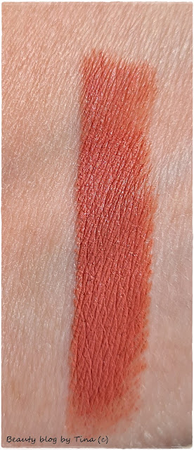 wet-n-wild-bare-it-all-mat-ruz-swatch-notino.hr_jpg