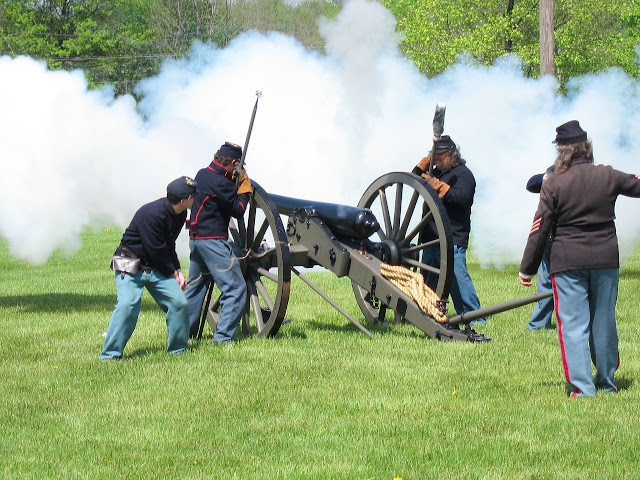 Civil War Reenactors firing cannon image by Wendy Luby from Pixabay