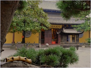 Longhua Temple.