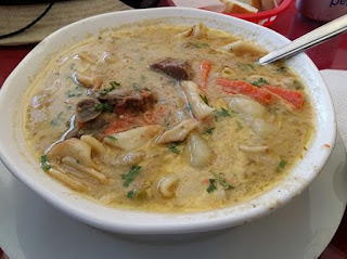 Caldo de maní