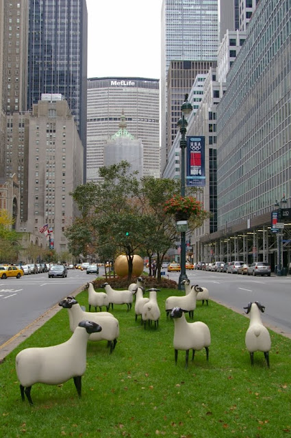 New York - Manhattan - Park Avenue -Francois-Xavier Lalanne - Mouton Transhumant