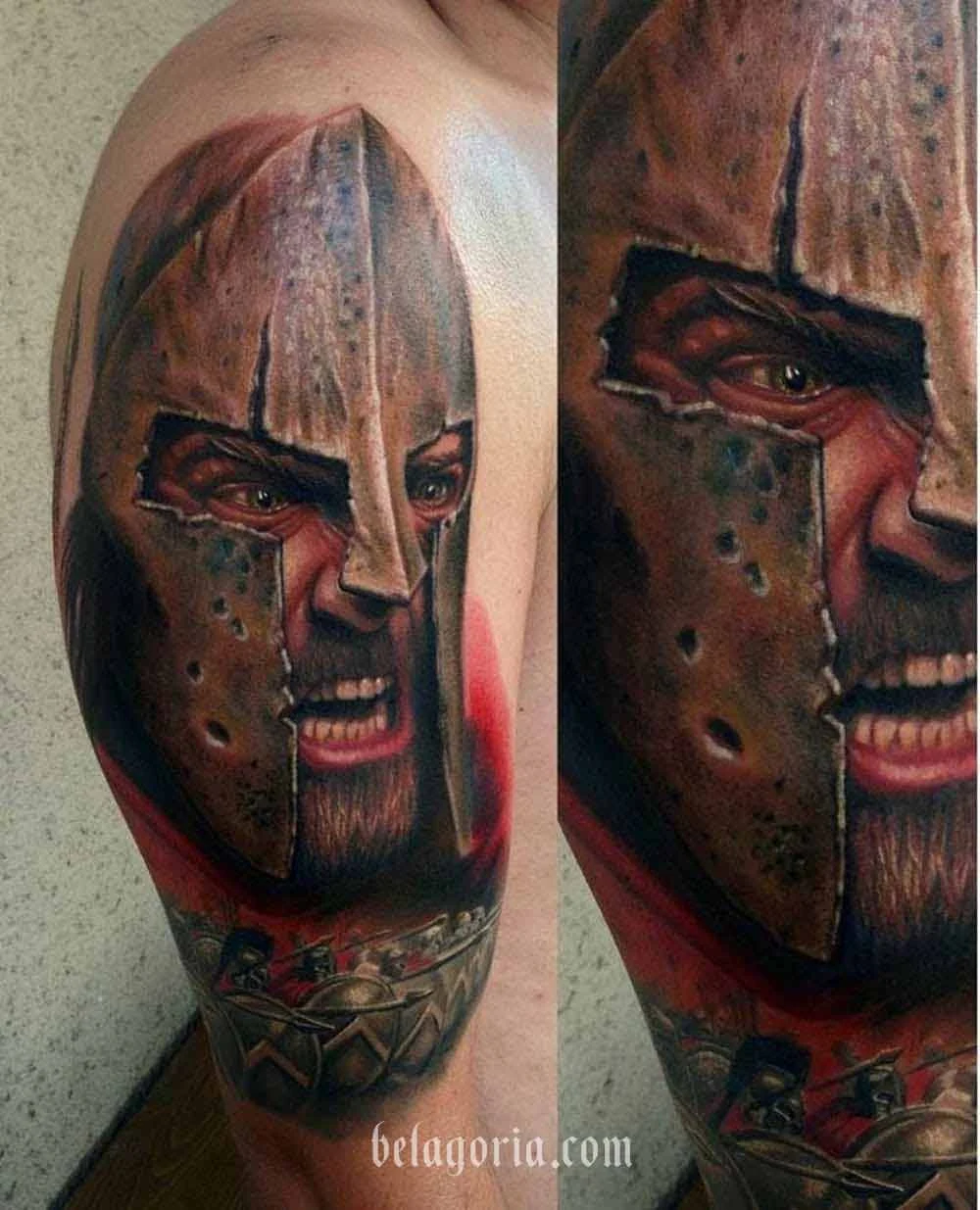 Excelente tatuaje de gladiador realizado por  Fahrettin Demir ...